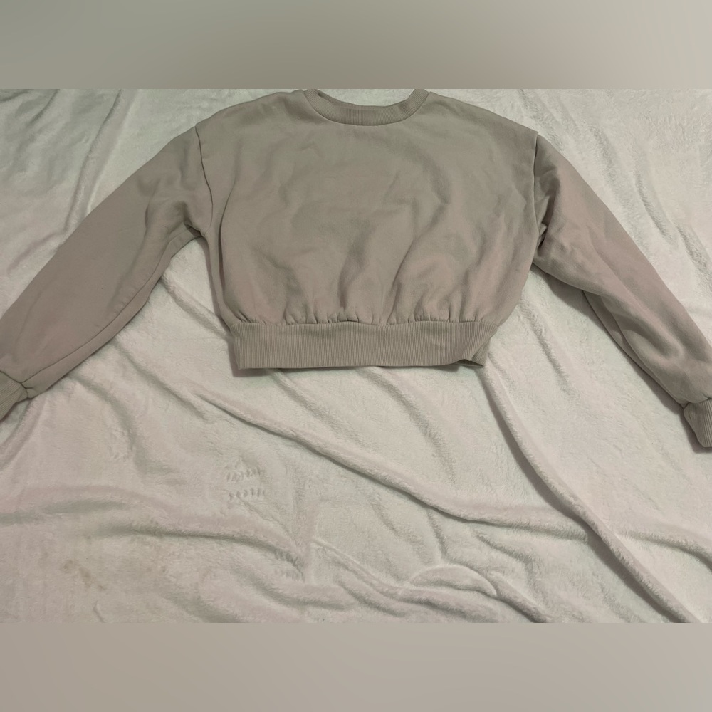gray sweater